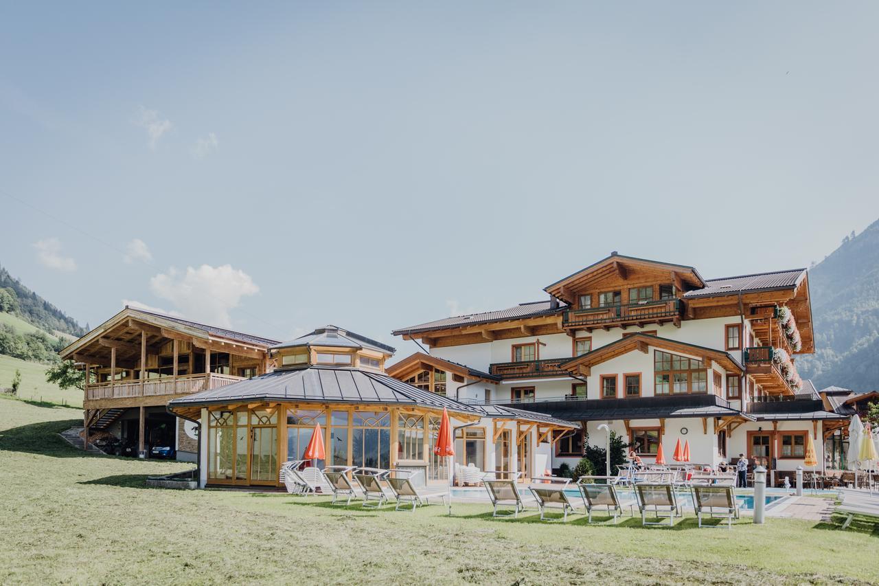 Feriendorf Ponyhof Hotel Fusch an der Grossglocknerstrasse Exterior foto